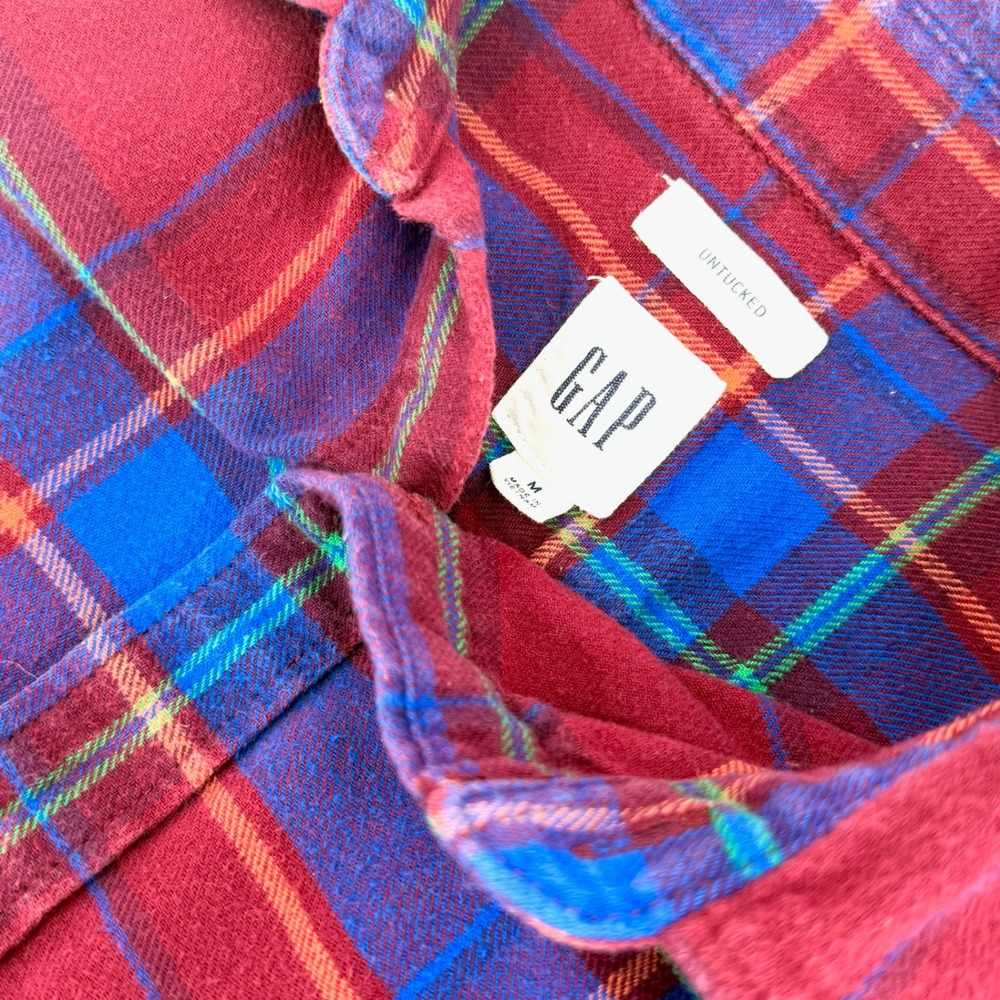 Gap Flannel Shirt Mens Medium Burgundy Blue Excellent Untucked Plaid Button Up